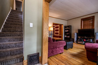 745 W 8th