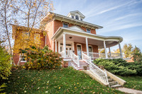 1290 Highland Place